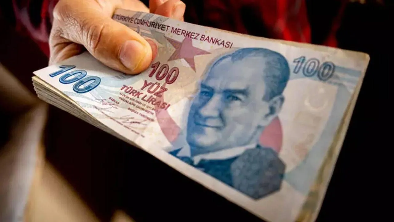 Mevduat faizlerinde son durum ne? 300 bin TL'nin aylık faiz getirisi ne kadar?