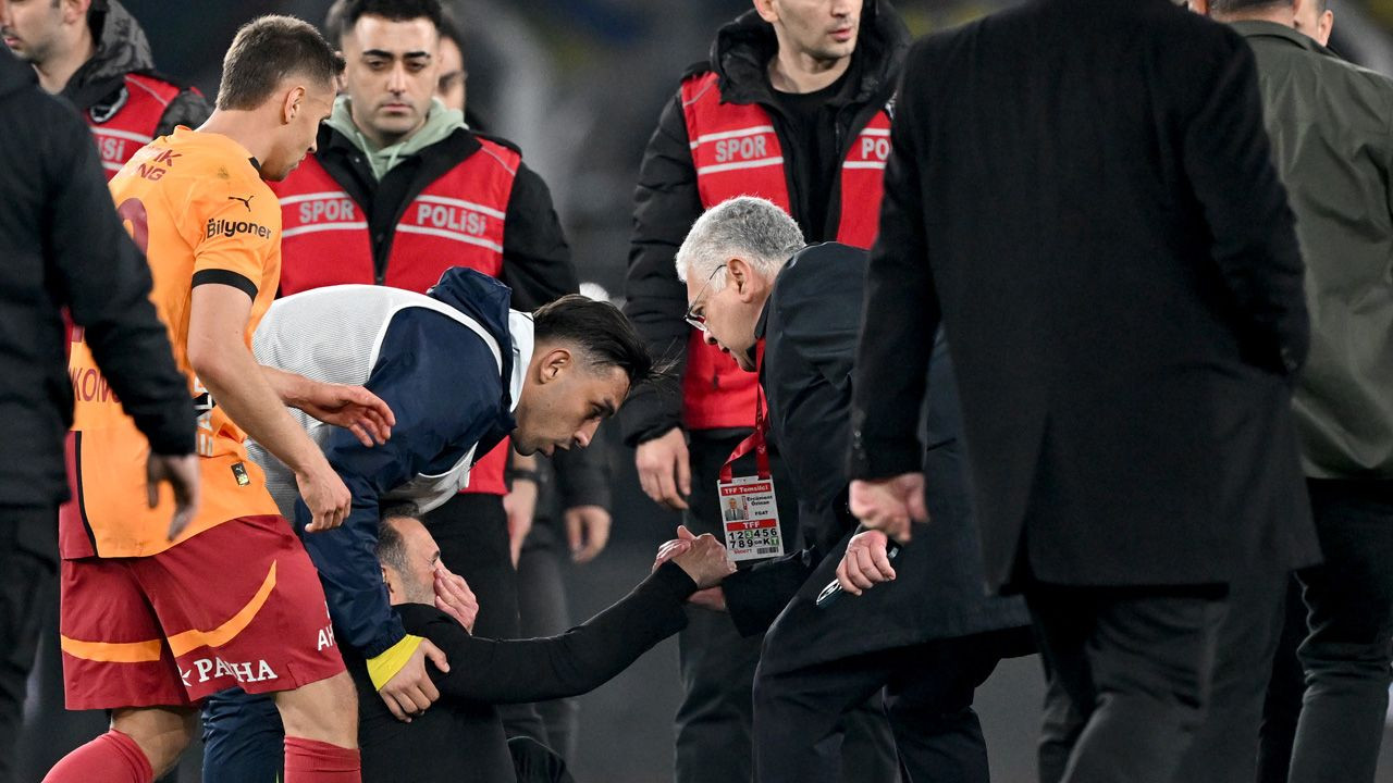 Okan Buruk'u yere düşürmüştü! Mourinho'nun hareketi dünya basınında...