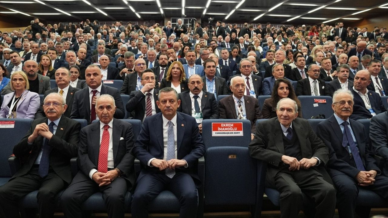 CHP'nin yeni 'A Takımı' belli oldu! Yeni yönetimde kimler var? Özgür Özel'in listesi fire vermedi