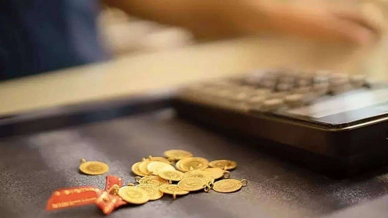 Altında yeni rekor geldi: Altın fiyatı daha da artar mı? İşte uzman tahmini