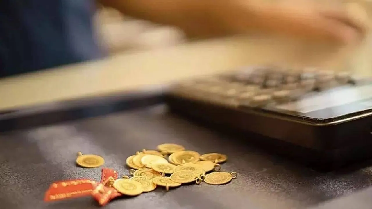 Altında yeni rekor geldi: Altın fiyatı daha da artar mı? İşte uzman tahmini