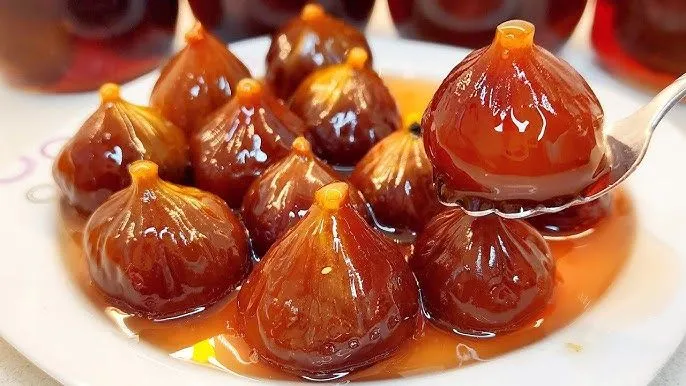 Bütün reçellerde işe yarıyor – Reçel birkaç damlasıyla bile tam kıvam alıyor.