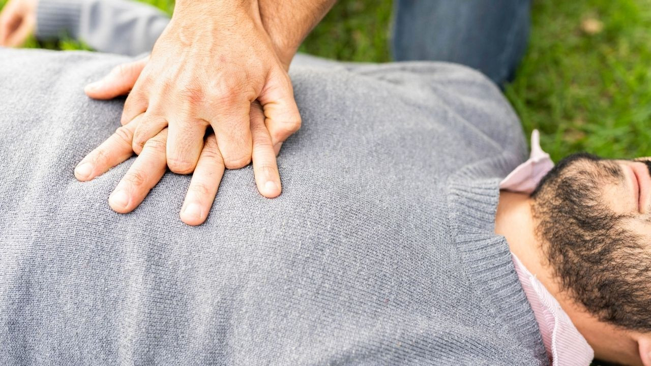 En çok erkeklerde görülüyor! Vücuttaki saatli bomba: Aort anevrizması nedir?