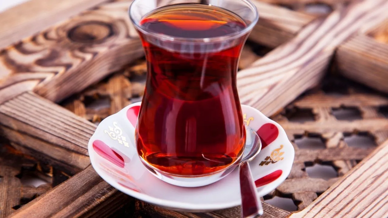 Bir çay tabağı iki dev marka! İkonik tasarımda 10 yıllık kavga AYM kararıyla son buldu