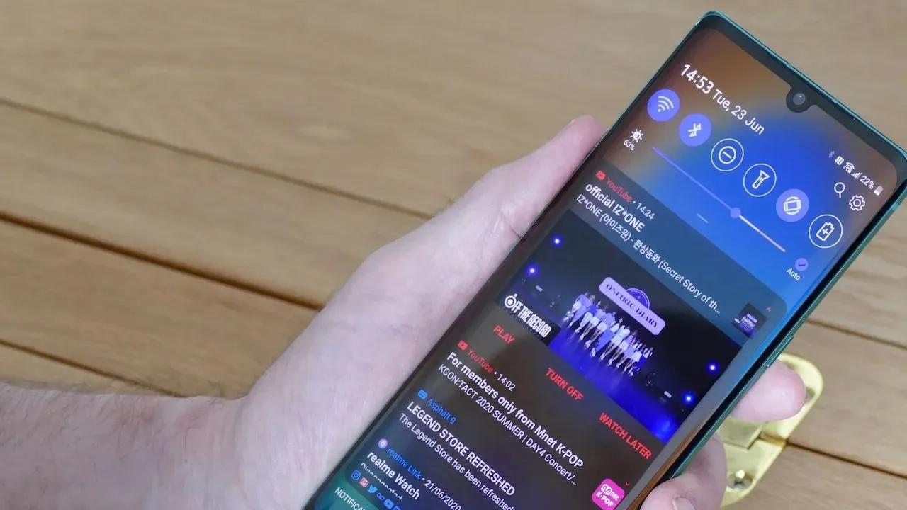 Bir dönem kapış kapış satıyordu: Eski akıllı telefon devinden yeni karar! Sona eriyor