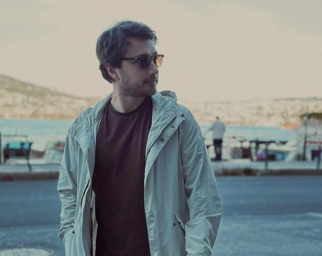 Aile Saadeti dizisine Burak Dakak dahil oldu! Burak Dakak kimdir?