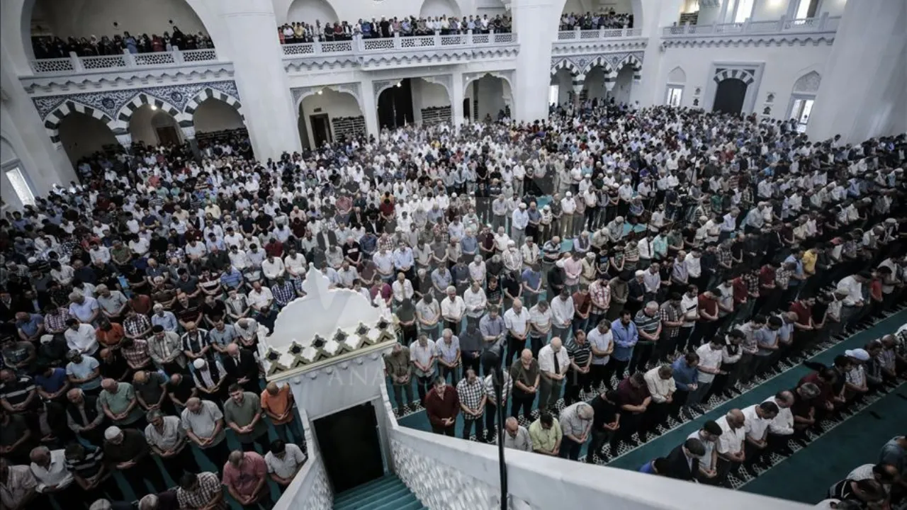13 Haziran 2025 Cuma hutbesi konusu yayımlandı ‘‘Düğün Yapmanın Da Bir Âdâbı Vardır”